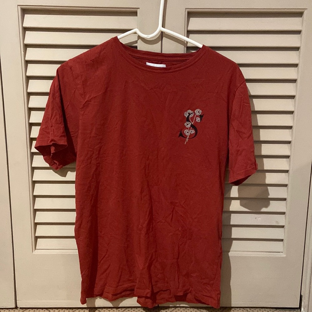 Saturdays New York City T shirt. Lightly worn - in great condition